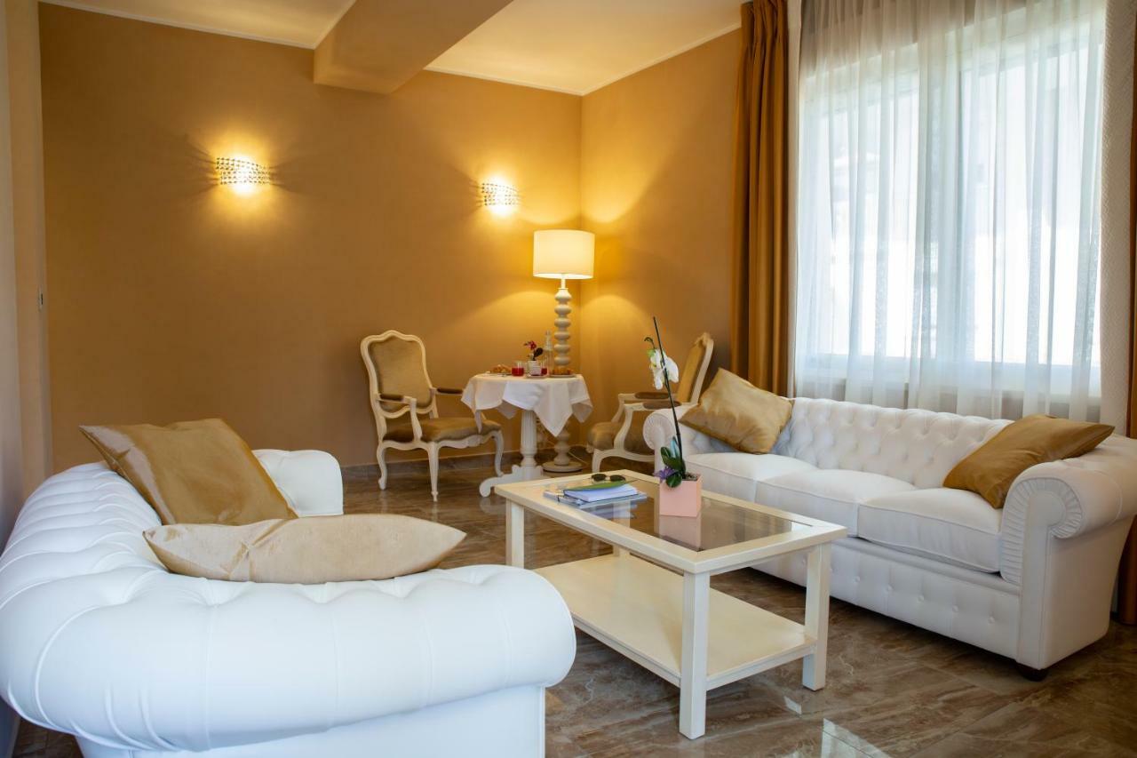 Aurum Suites ペスカーラ エクステリア 写真